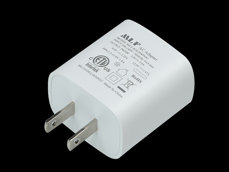 B35 PD20W 充電器美規