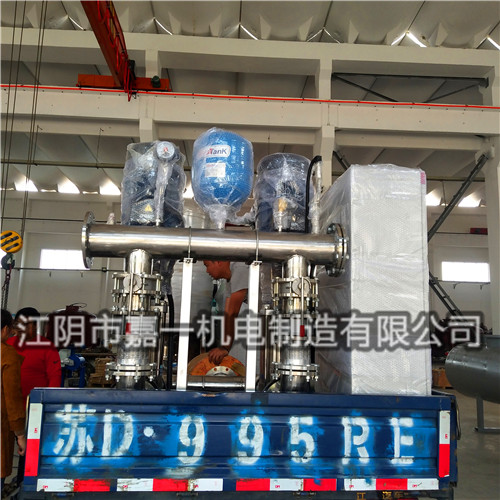 山西客戶預(yù)定的生活加壓箱泵一體化設(shè)備，全自動(dòng)軟化水設(shè)備以及膨脹罐發(fā)貨啦！